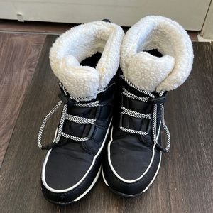 SOREL - YOUTH UNISEX YOUTH WHITNEY CARNIVAL NON SHELL BOOT Size 3 GUC